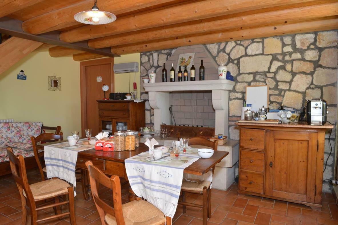 Relais Antica Corte Al Molino - Adults Only Неґрар Екстер'єр фото